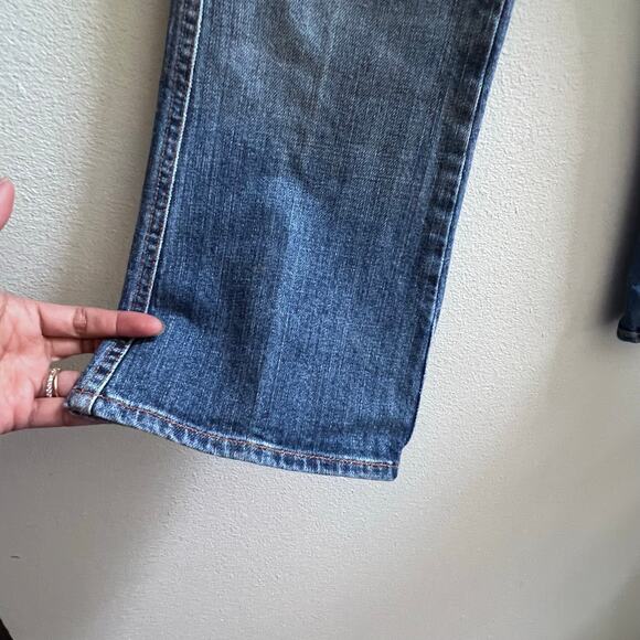 7 For All Mankind Cropped Flared Women's Size 25x23 Mid Rise Jeans Medium Wash - Picture 3 of 8
